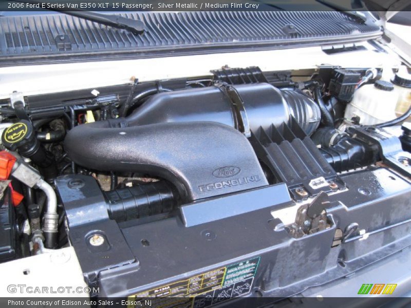 Silver Metallic / Medium Flint Grey 2006 Ford E Series Van E350 XLT 15 Passenger