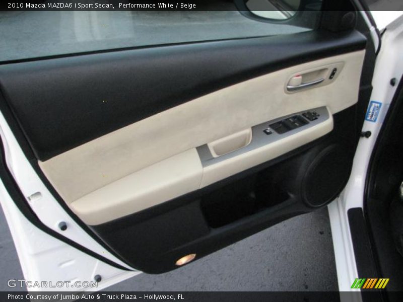 Performance White / Beige 2010 Mazda MAZDA6 i Sport Sedan