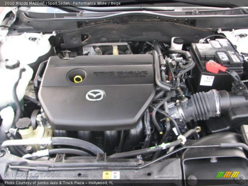 Performance White / Beige 2010 Mazda MAZDA6 i Sport Sedan