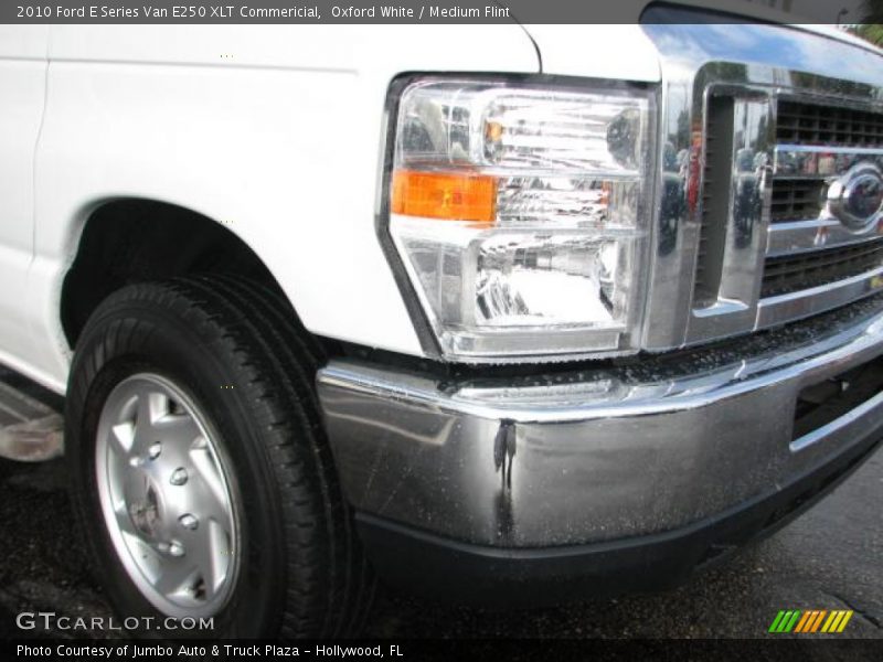 Oxford White / Medium Flint 2010 Ford E Series Van E250 XLT Commericial