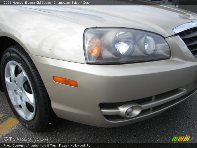 Champagne Beige / Gray 2006 Hyundai Elantra GLS Sedan