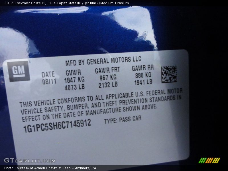 Blue Topaz Metallic / Jet Black/Medium Titanium 2012 Chevrolet Cruze LS