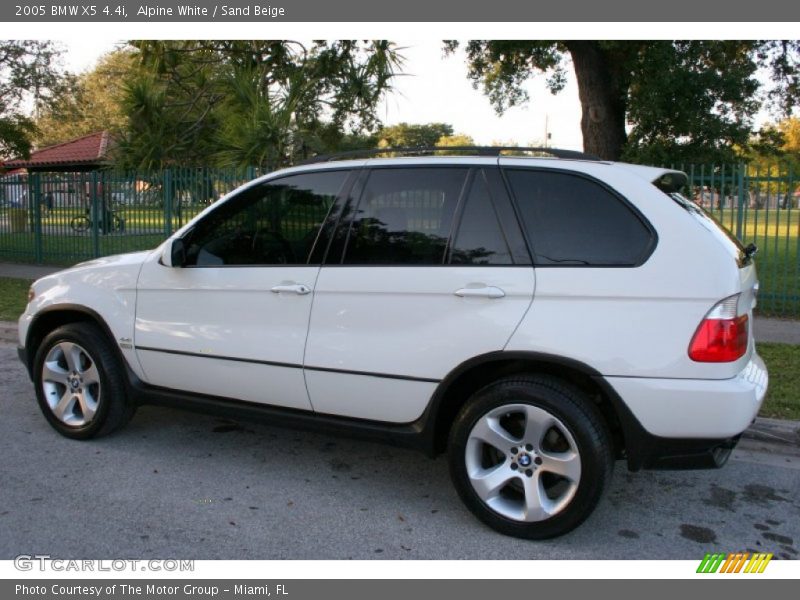 Alpine White / Sand Beige 2005 BMW X5 4.4i