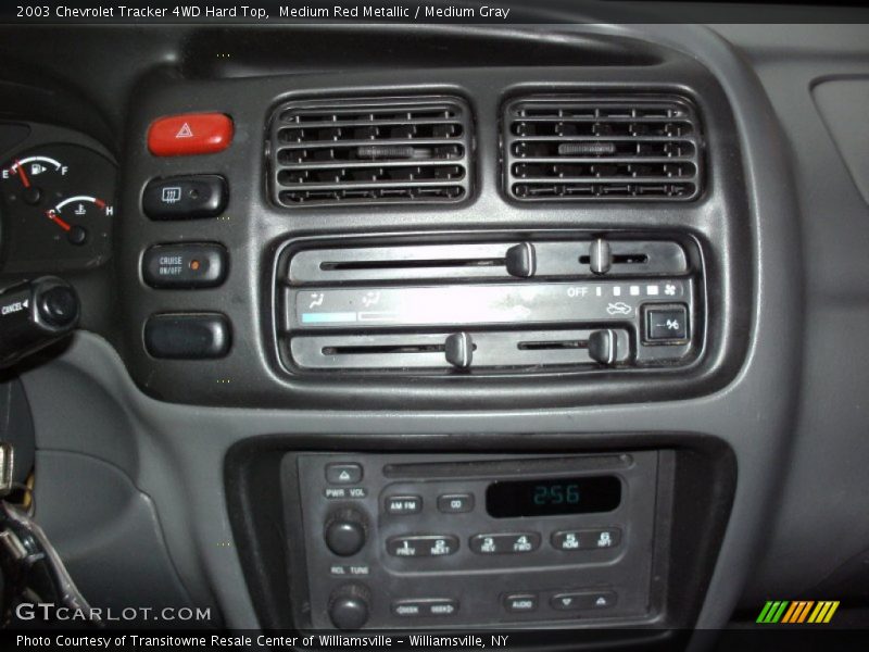 Medium Red Metallic / Medium Gray 2003 Chevrolet Tracker 4WD Hard Top