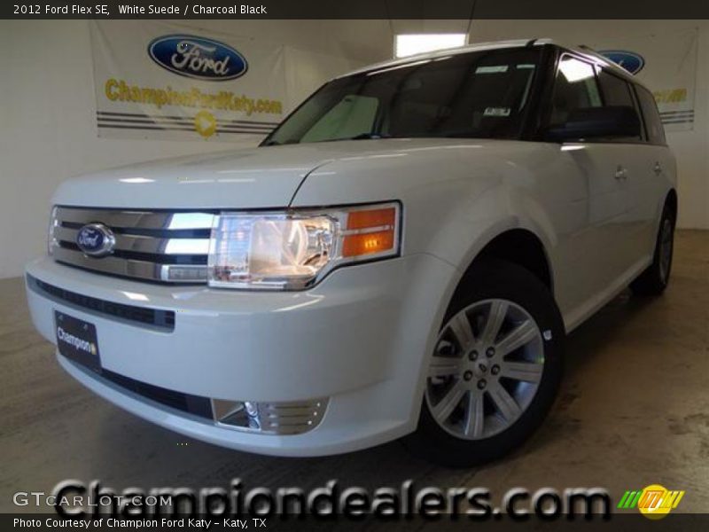 White Suede / Charcoal Black 2012 Ford Flex SE