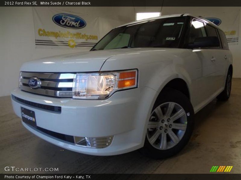White Suede / Charcoal Black 2012 Ford Flex SE