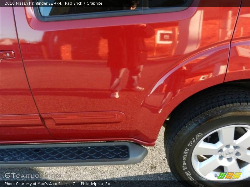 Red Brick / Graphite 2010 Nissan Pathfinder SE 4x4