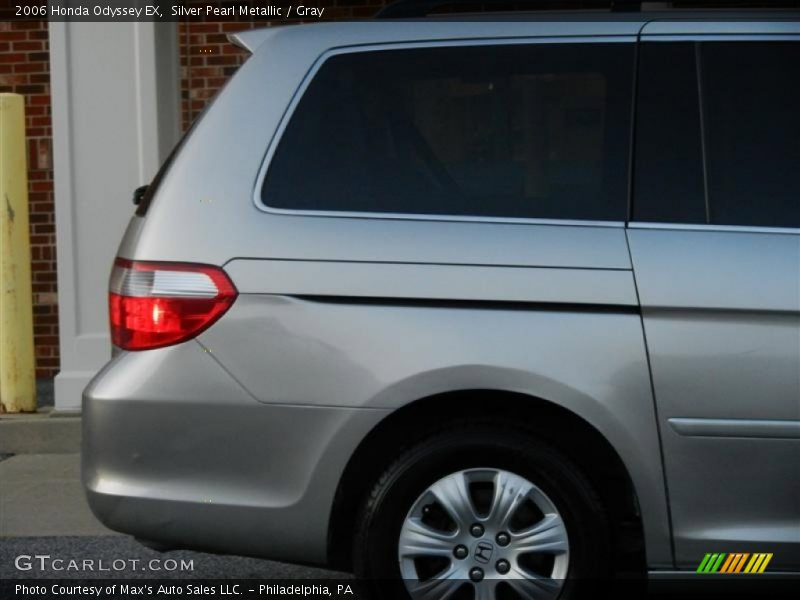 Silver Pearl Metallic / Gray 2006 Honda Odyssey EX