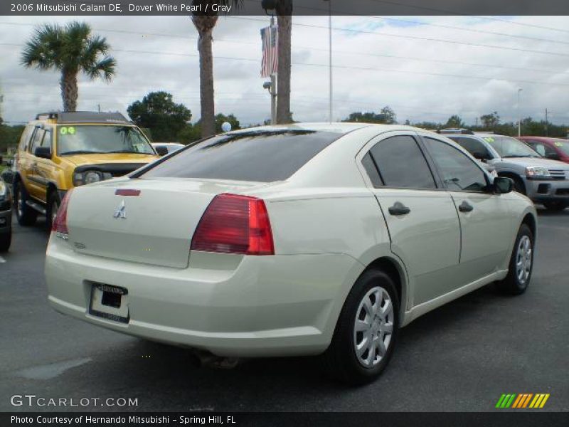 Dover White Pearl / Gray 2006 Mitsubishi Galant DE