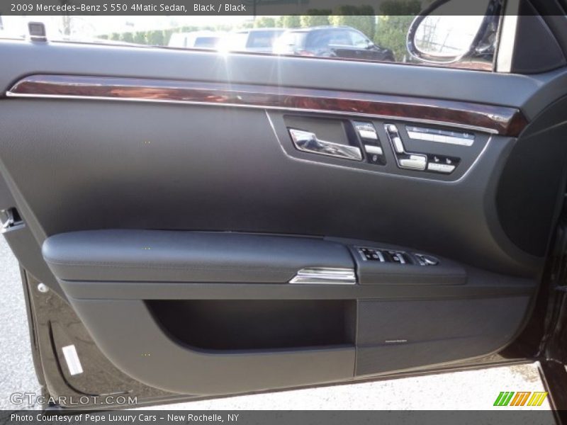 Black / Black 2009 Mercedes-Benz S 550 4Matic Sedan