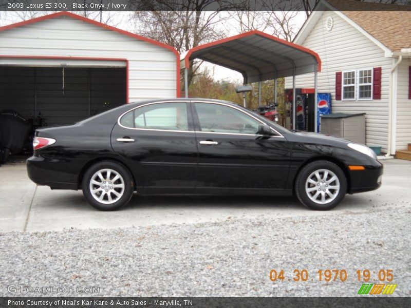 Black Onyx / Ivory 2003 Lexus ES 300