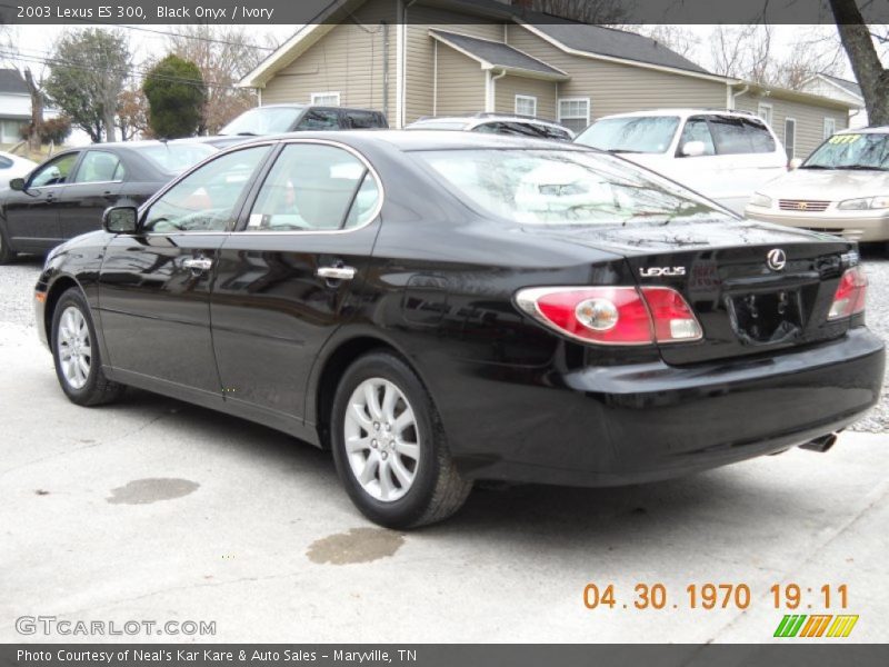 Black Onyx / Ivory 2003 Lexus ES 300