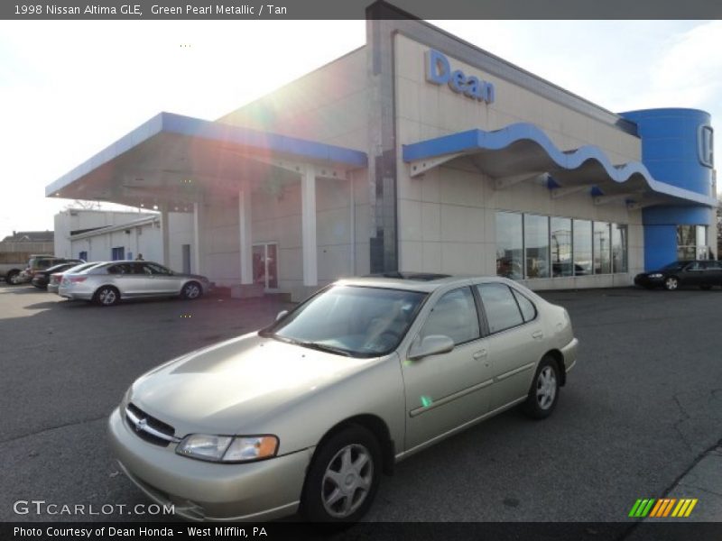 Green Pearl Metallic / Tan 1998 Nissan Altima GLE