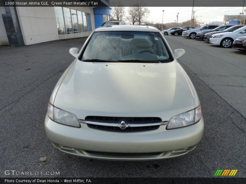Green Pearl Metallic / Tan 1998 Nissan Altima GLE