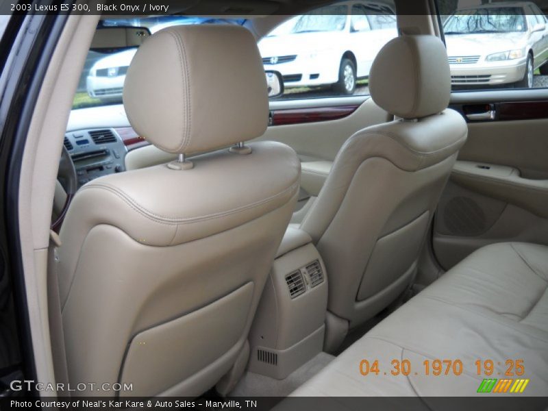 Black Onyx / Ivory 2003 Lexus ES 300