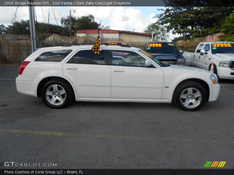 Cool Vanilla / Dark Slate Gray/Light Graystone 2006 Dodge Magnum SXT