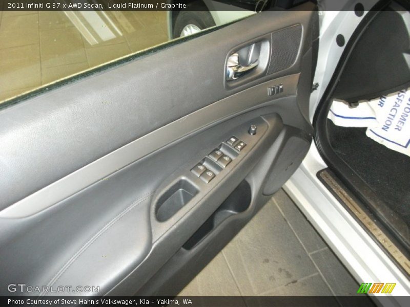 Liquid Platinum / Graphite 2011 Infiniti G 37 x AWD Sedan