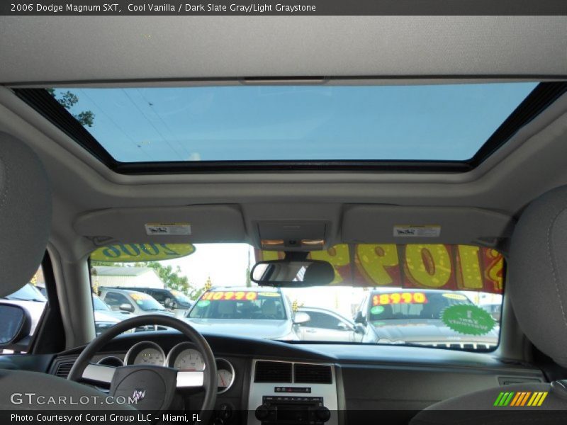 Cool Vanilla / Dark Slate Gray/Light Graystone 2006 Dodge Magnum SXT