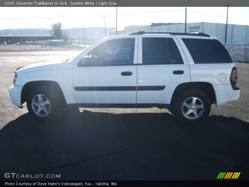 Summit White / Light Gray 2005 Chevrolet TrailBlazer LS 4x4