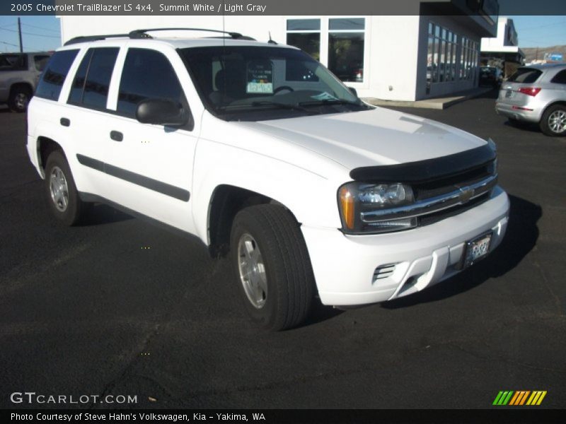 Summit White / Light Gray 2005 Chevrolet TrailBlazer LS 4x4