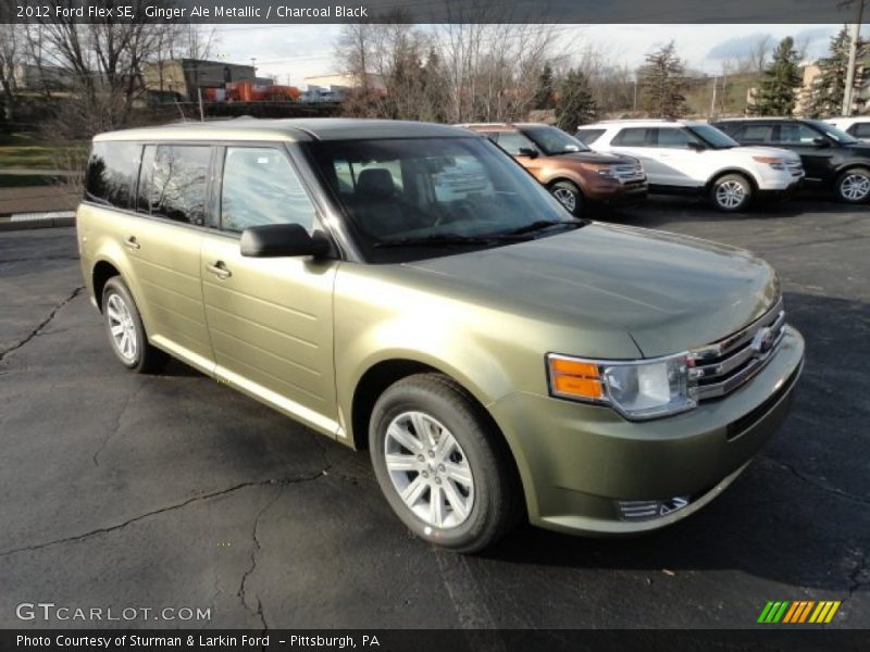 Front 3/4 View of 2012 Flex SE