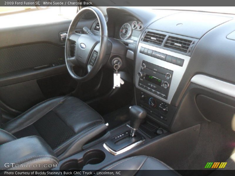 White Suede / Charcoal Black 2009 Ford Fusion SE