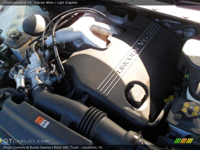 Vibrant White / Light Graphite 2000 Lincoln LS V6