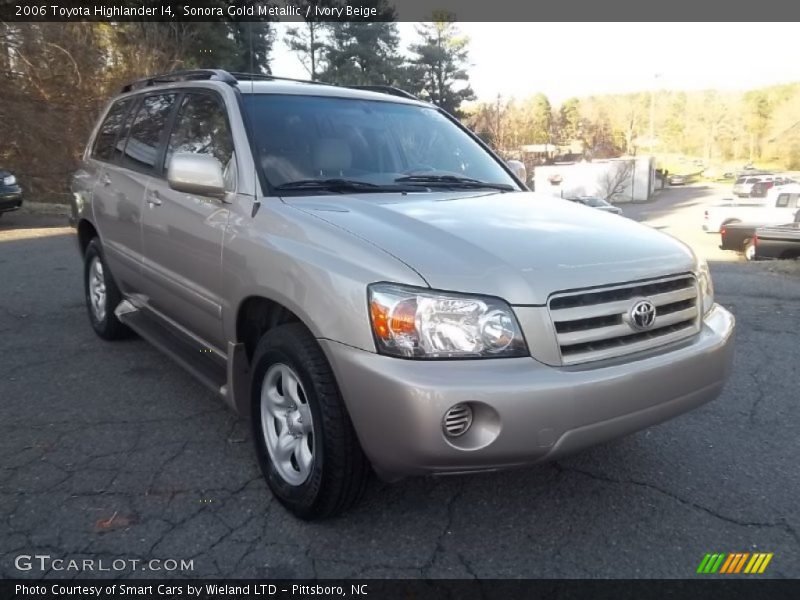 Sonora Gold Metallic / Ivory Beige 2006 Toyota Highlander I4