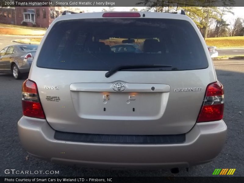 Sonora Gold Metallic / Ivory Beige 2006 Toyota Highlander I4