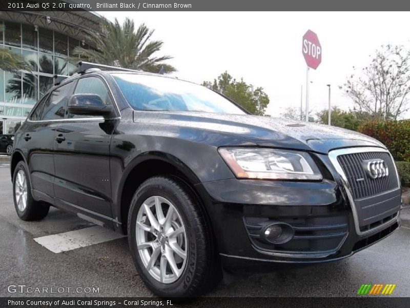 Front 3/4 View of 2011 Q5 2.0T quattro