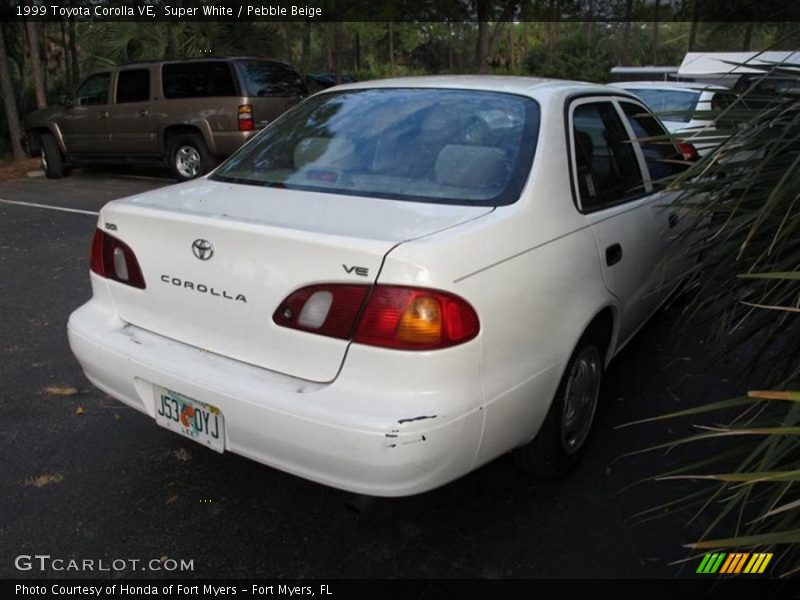 Super White / Pebble Beige 1999 Toyota Corolla VE