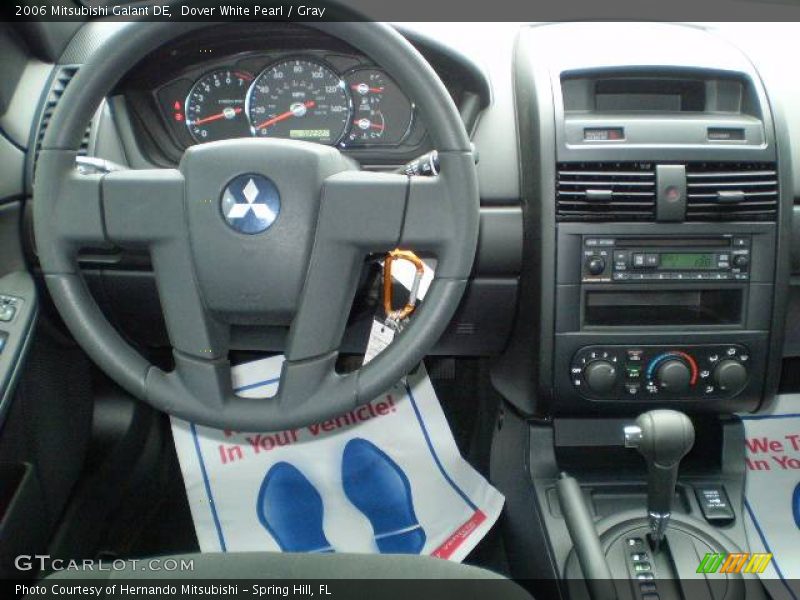 Dover White Pearl / Gray 2006 Mitsubishi Galant DE