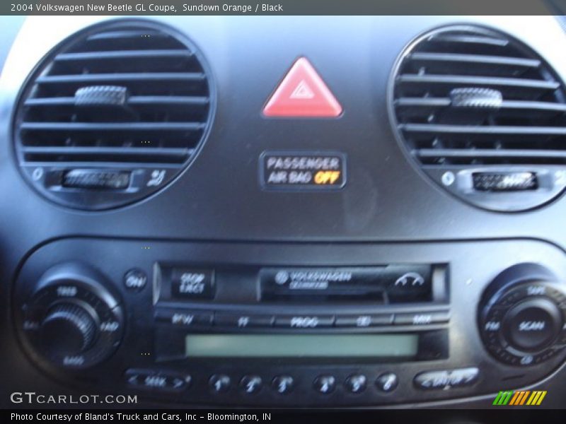 Sundown Orange / Black 2004 Volkswagen New Beetle GL Coupe