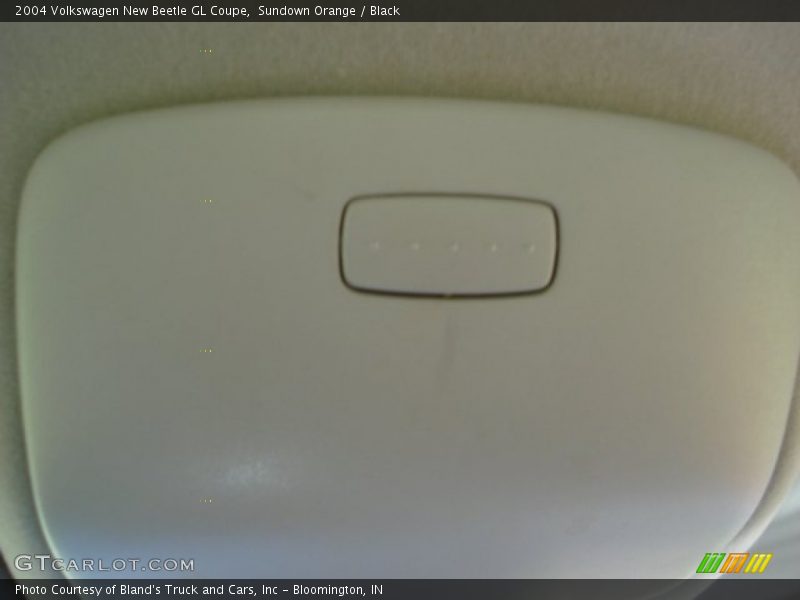 Sundown Orange / Black 2004 Volkswagen New Beetle GL Coupe