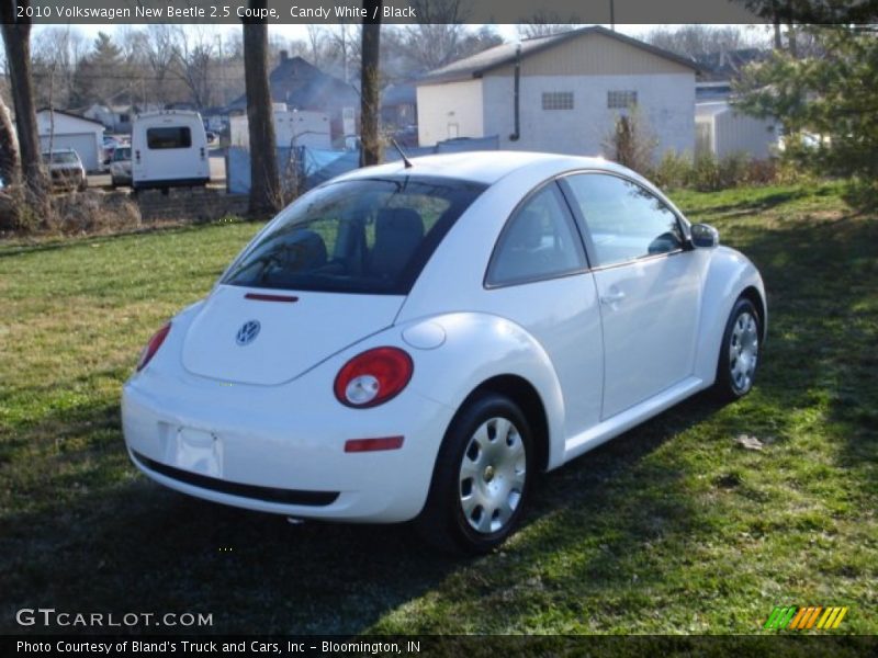 Candy White / Black 2010 Volkswagen New Beetle 2.5 Coupe