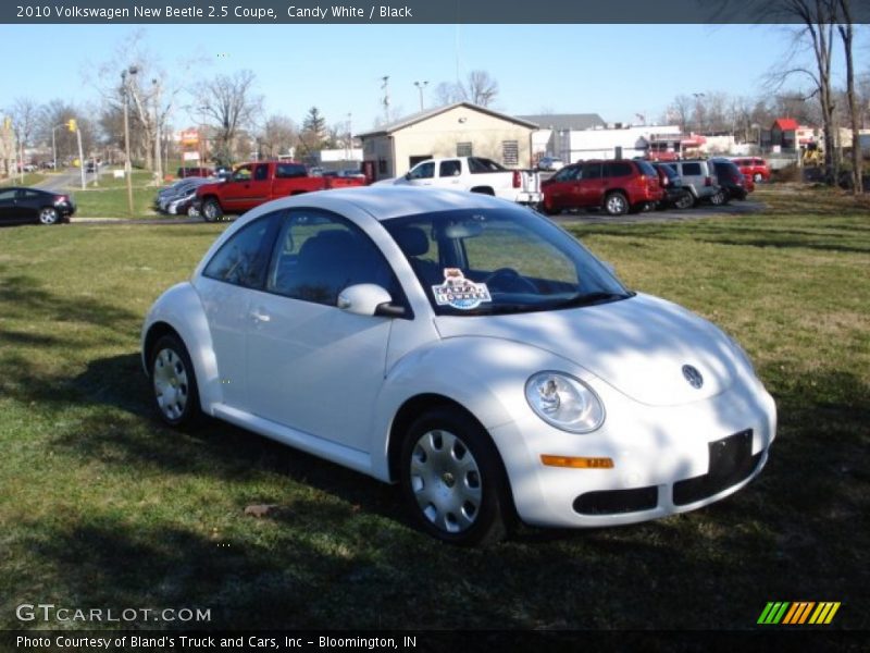 Candy White / Black 2010 Volkswagen New Beetle 2.5 Coupe