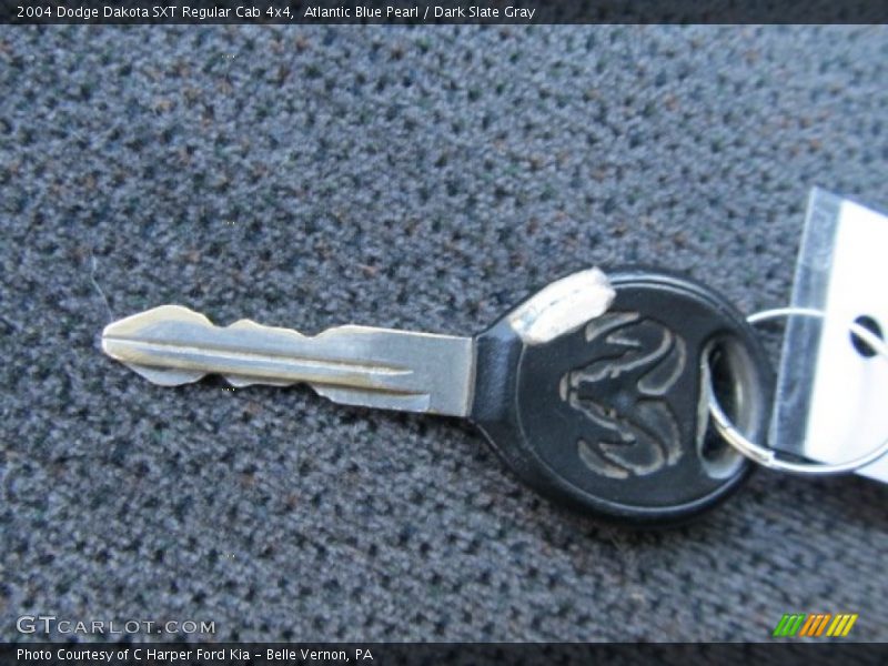 Keys of 2004 Dakota SXT Regular Cab 4x4