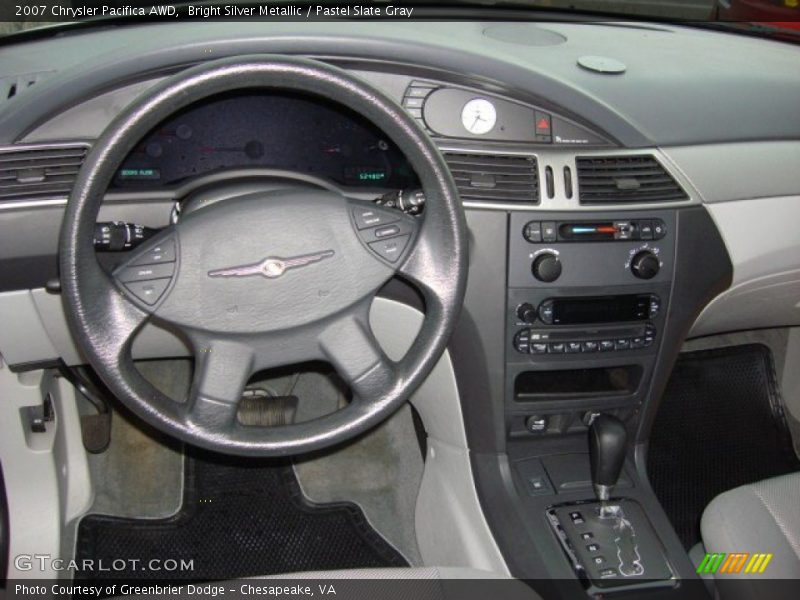 Dashboard of 2007 Pacifica AWD