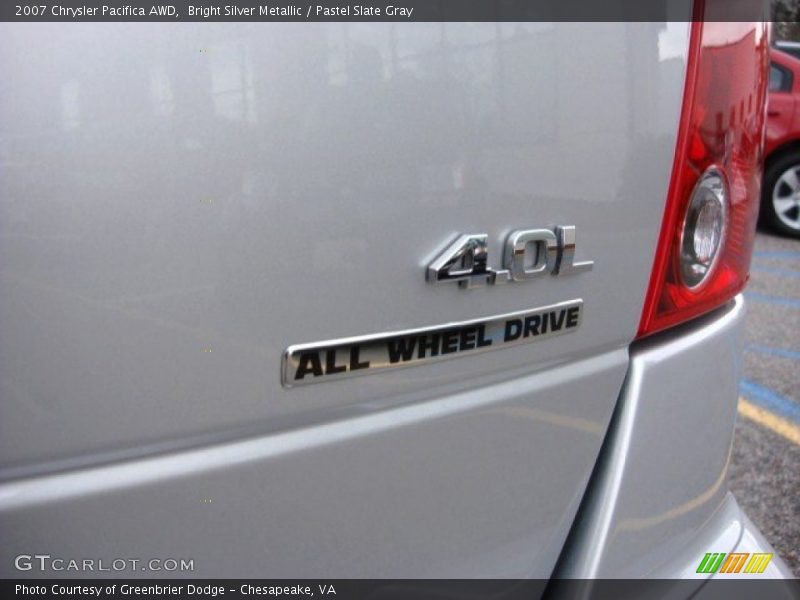  2007 Pacifica AWD Logo