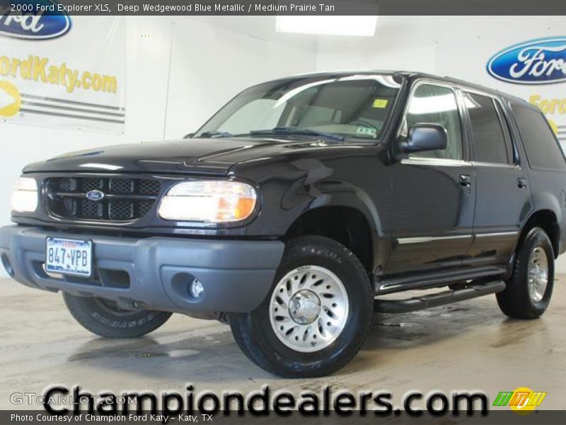 Deep Wedgewood Blue Metallic / Medium Prairie Tan 2000 Ford Explorer XLS