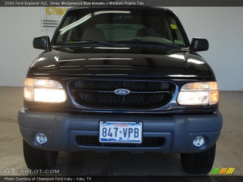 Deep Wedgewood Blue Metallic / Medium Prairie Tan 2000 Ford Explorer XLS