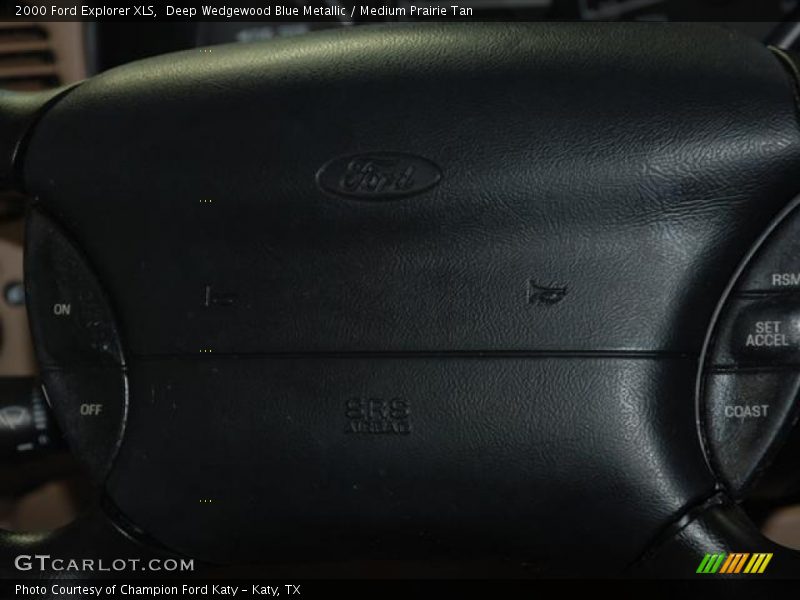 Deep Wedgewood Blue Metallic / Medium Prairie Tan 2000 Ford Explorer XLS