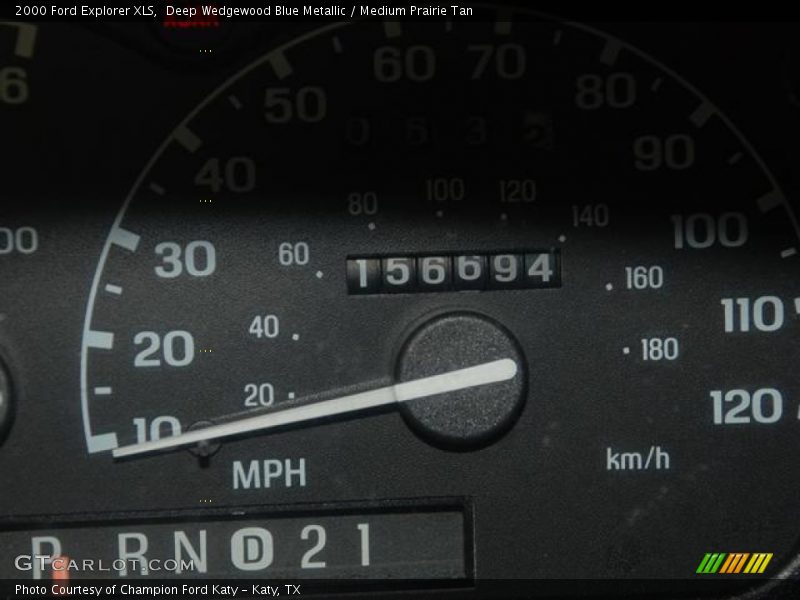 Deep Wedgewood Blue Metallic / Medium Prairie Tan 2000 Ford Explorer XLS