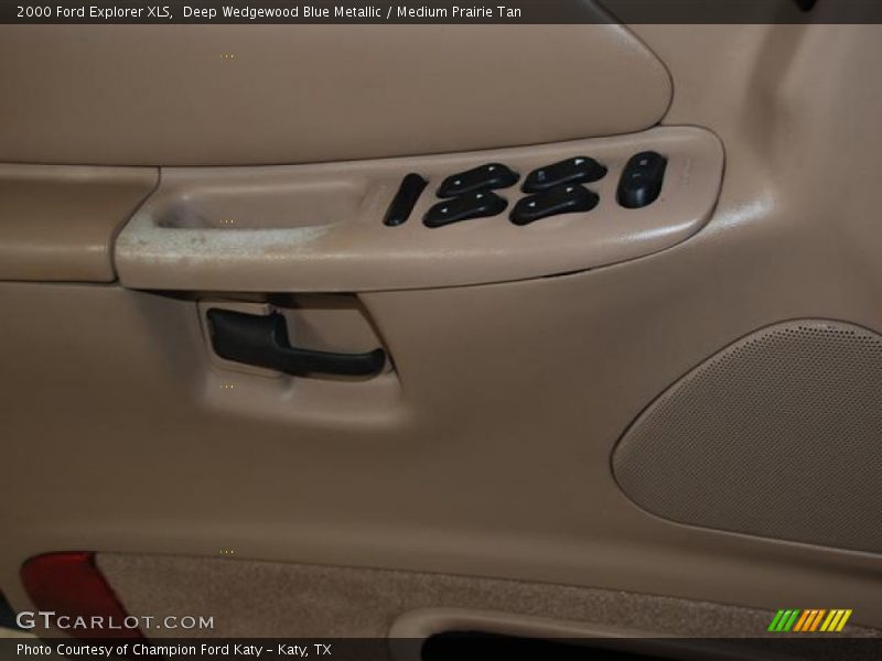 Deep Wedgewood Blue Metallic / Medium Prairie Tan 2000 Ford Explorer XLS