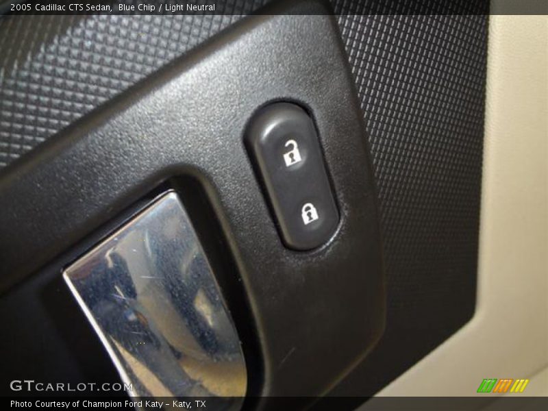 Blue Chip / Light Neutral 2005 Cadillac CTS Sedan