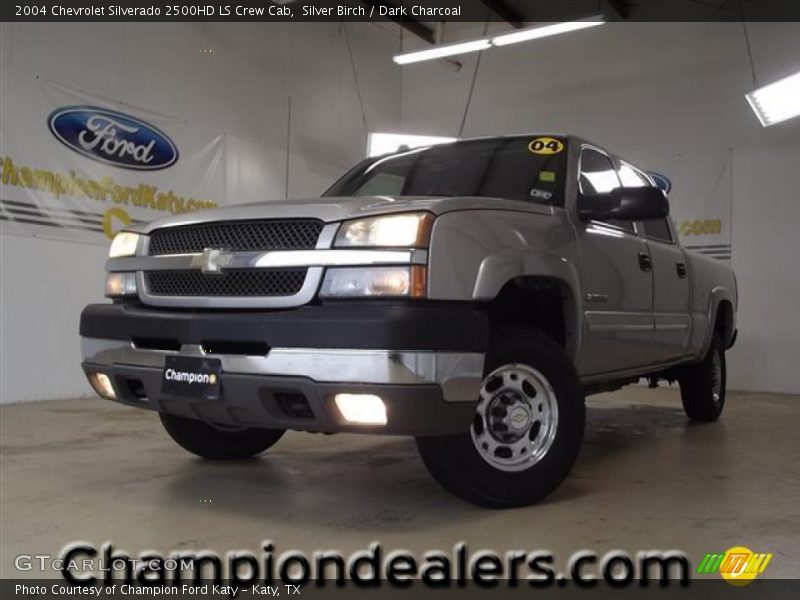 Silver Birch / Dark Charcoal 2004 Chevrolet Silverado 2500HD LS Crew Cab