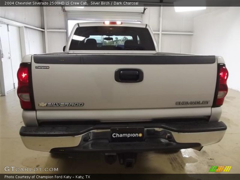 Silver Birch / Dark Charcoal 2004 Chevrolet Silverado 2500HD LS Crew Cab