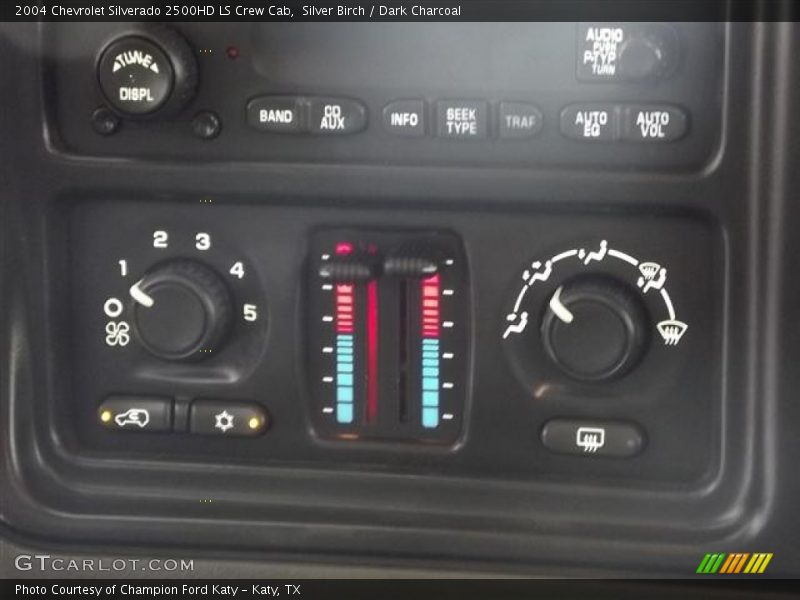 Silver Birch / Dark Charcoal 2004 Chevrolet Silverado 2500HD LS Crew Cab