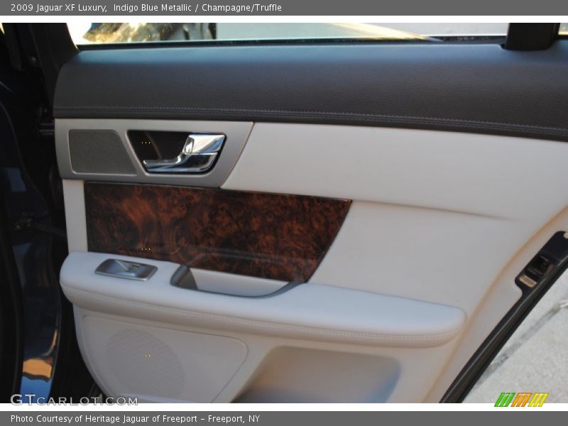 Indigo Blue Metallic / Champagne/Truffle 2009 Jaguar XF Luxury