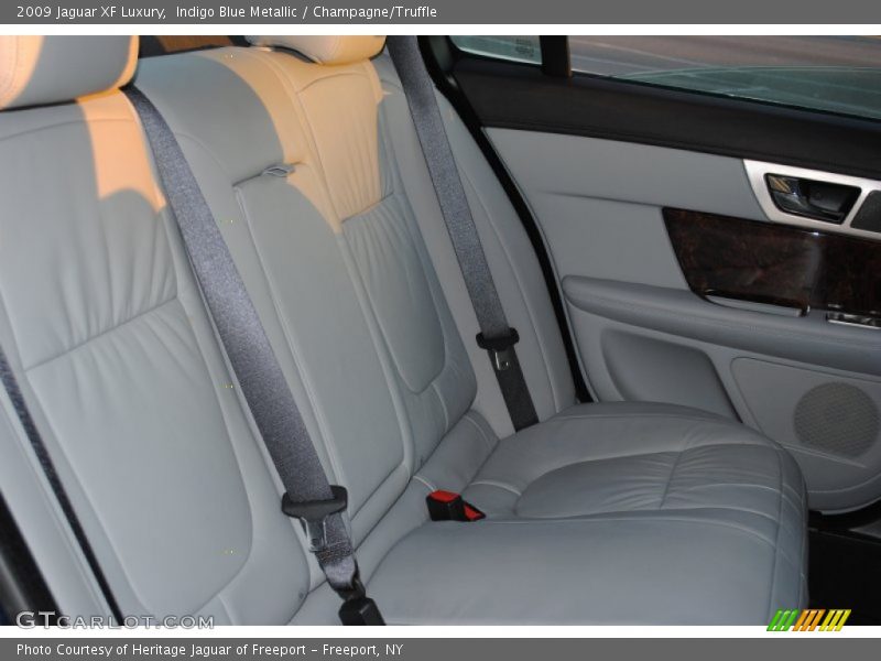 Indigo Blue Metallic / Champagne/Truffle 2009 Jaguar XF Luxury